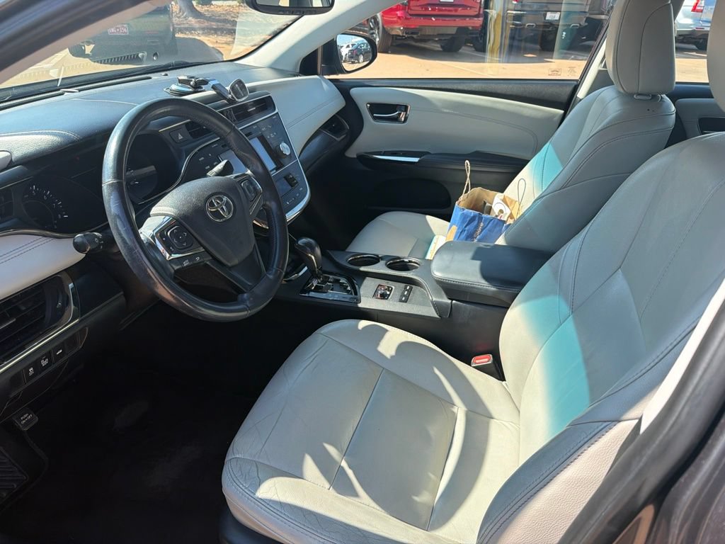 Used 2016 Toyota Avalon Touring FWD image 7