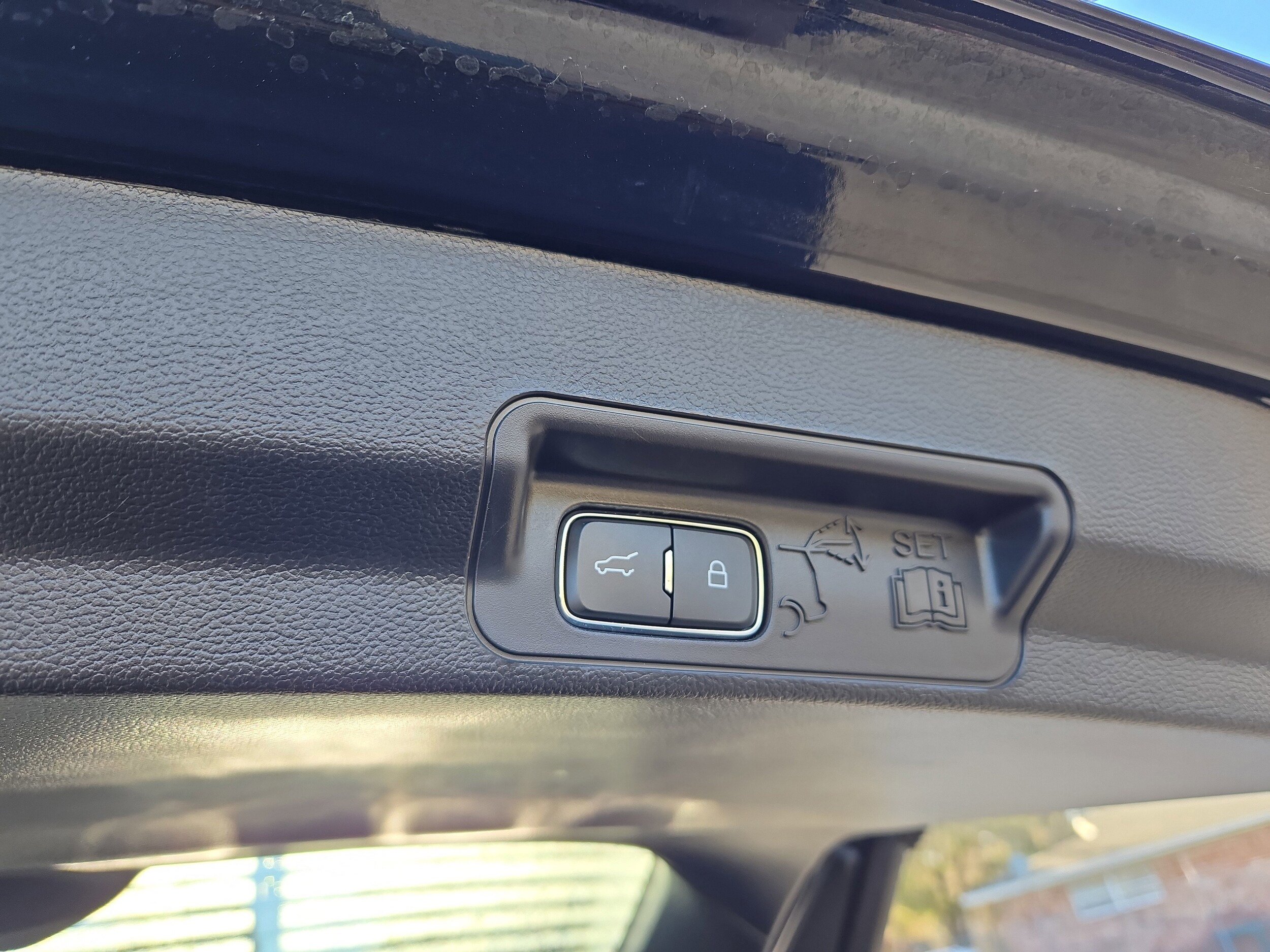Used 2023 Ford Explorer ST w/ Equipment Group 401A image 14