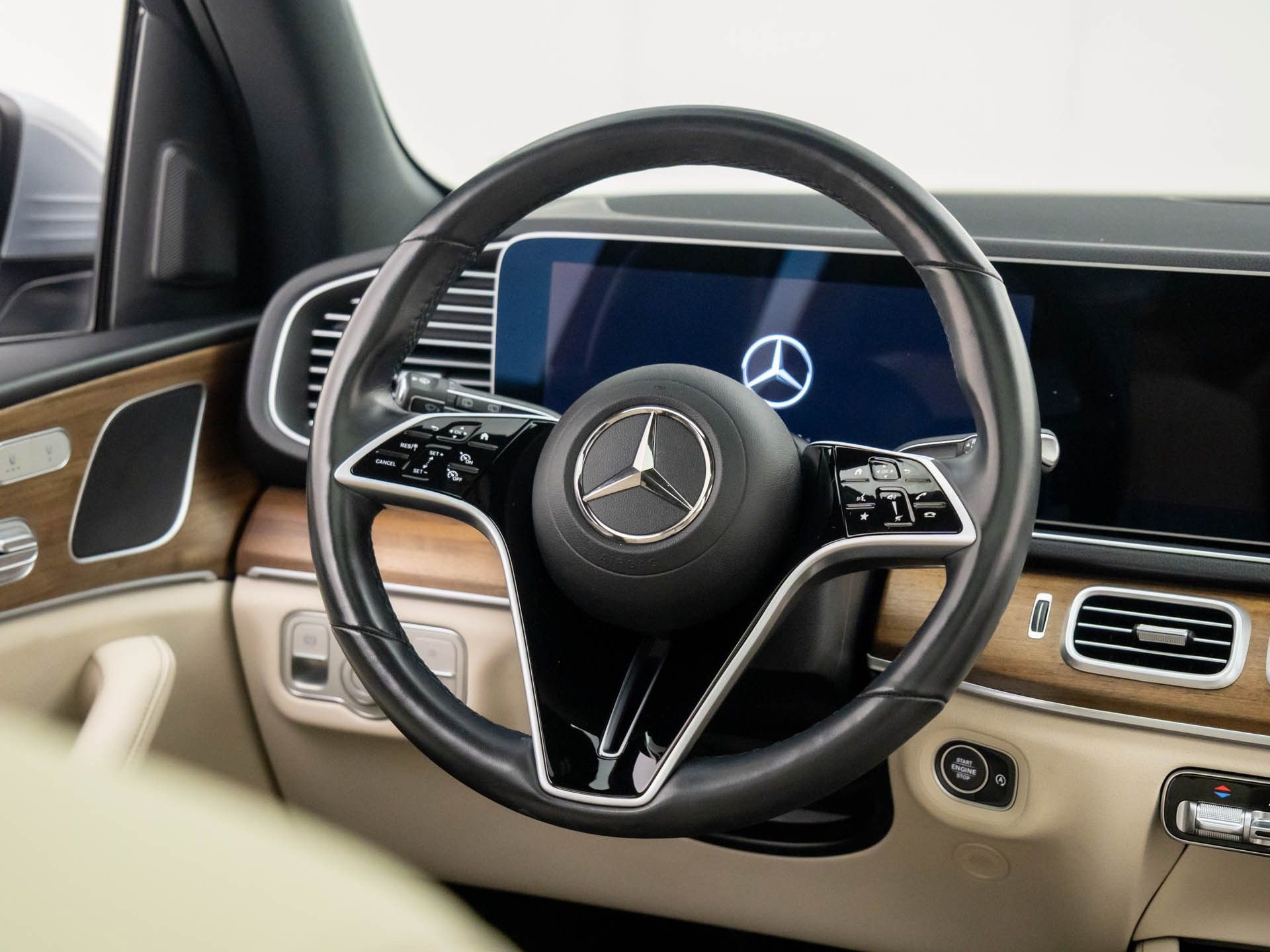 Certified 2024 Mercedes-Benz GLE 350 4MATIC w/ Winter Package image 13