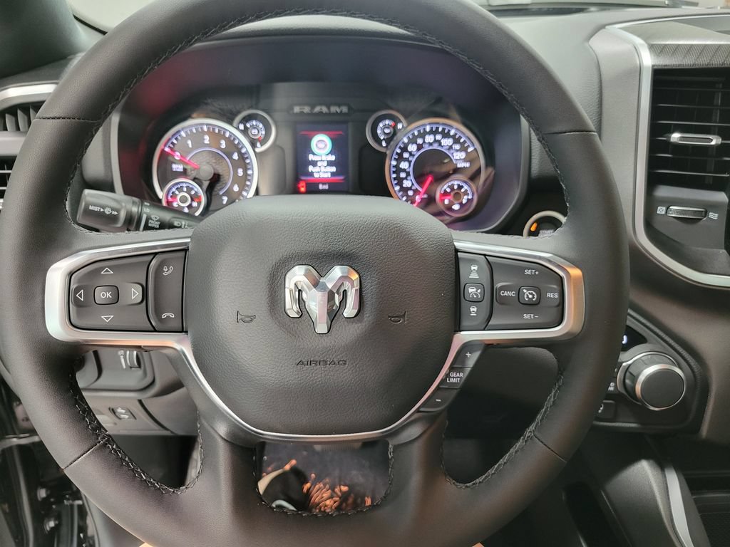 New 2026 RAM 1500 Big Horn AWD/4WD image 13