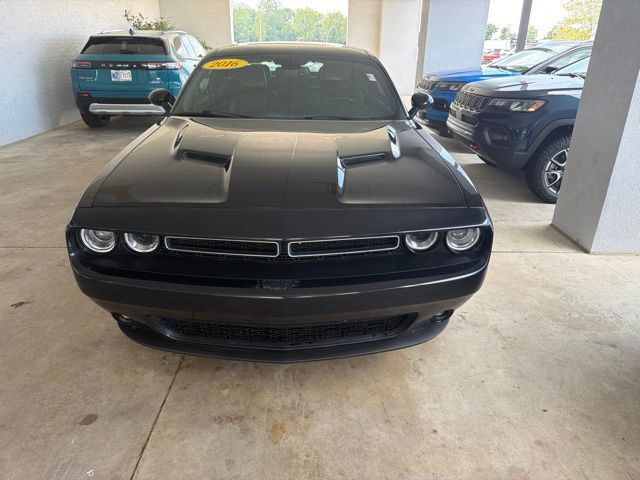 Used 2016 Dodge Challenger SXT Plus RWD image 8