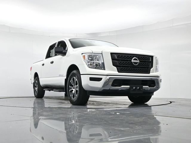 Used 2024 Nissan Titan SV w/ Accessory Utility Package image 34