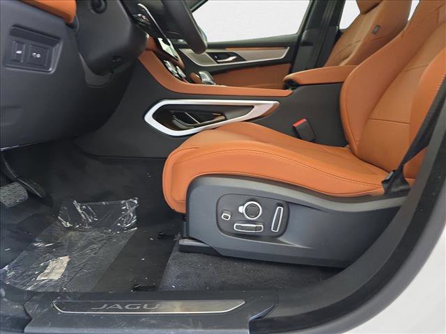 New 2026 Jaguar F-PACE R-Dynamic S image 25