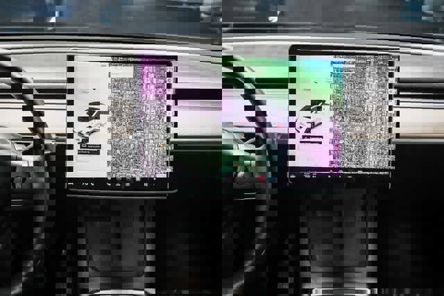 Used 2021 Tesla Model Y Long Range image 13