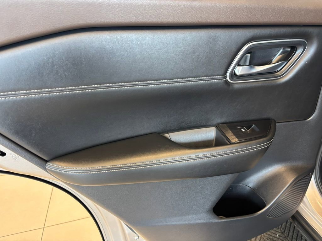 Used 2021 Nissan Rogue Platinum image 26