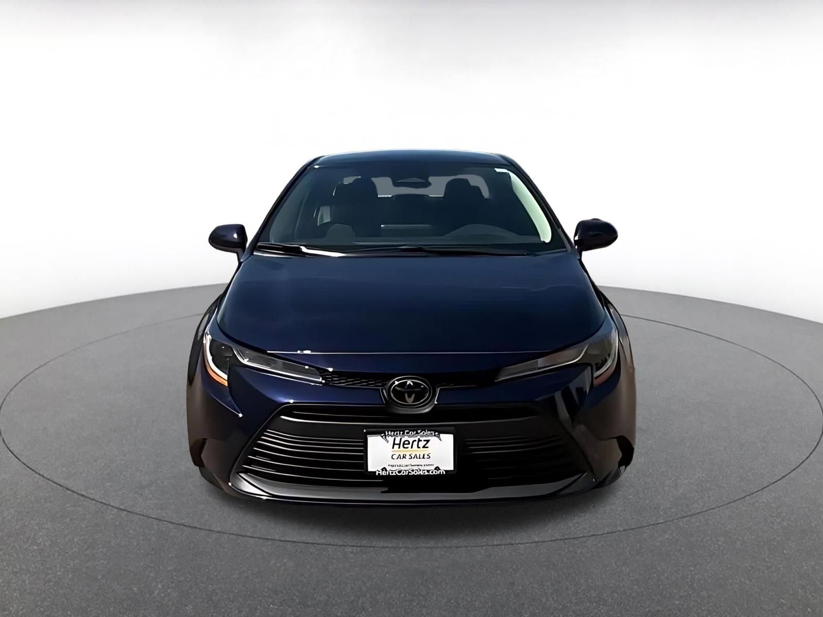 Used 2025 Toyota Corolla LE image 4
