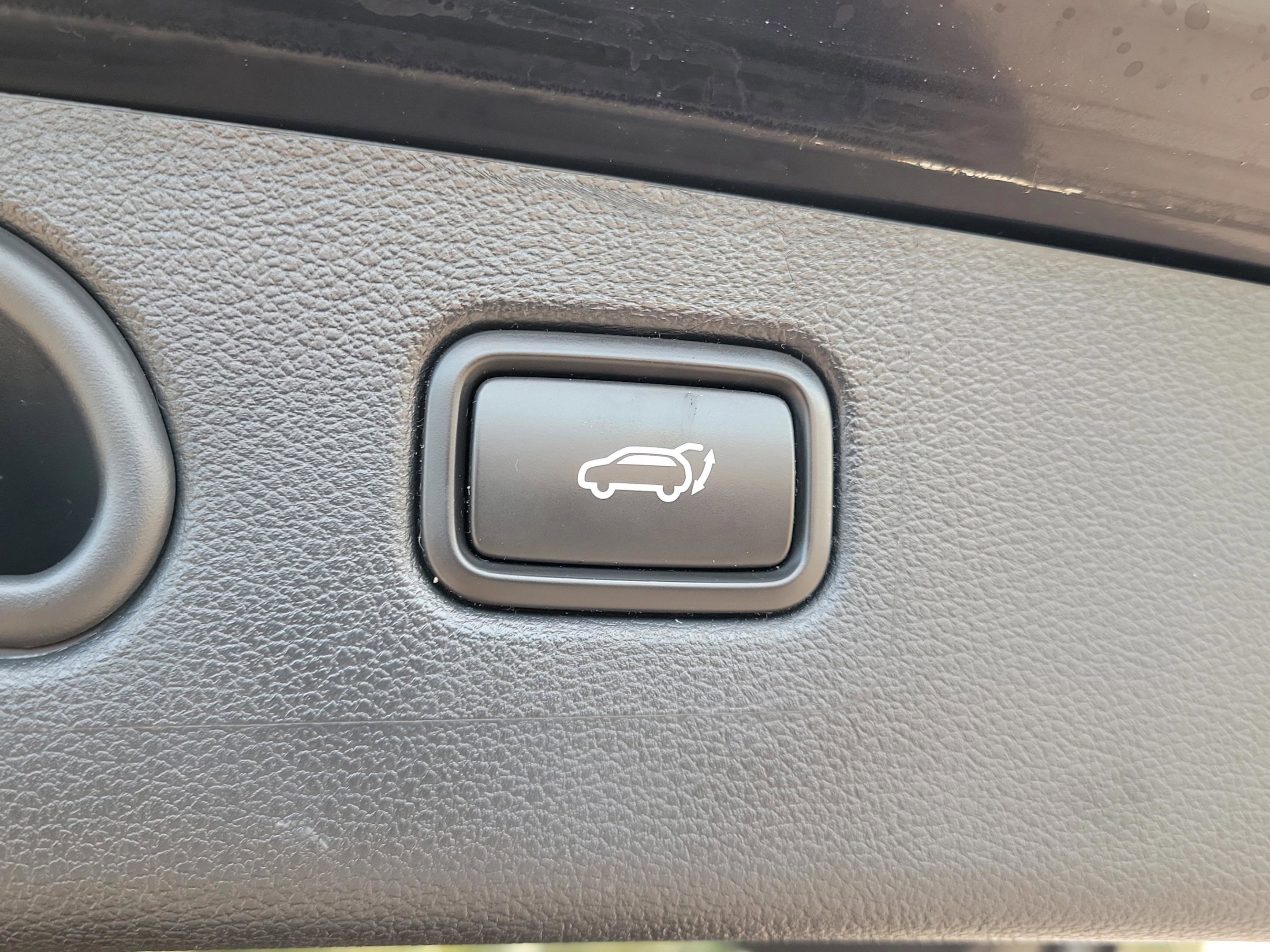 Used 2018 Hyundai Tucson Limited w/ Cargo Package image 7