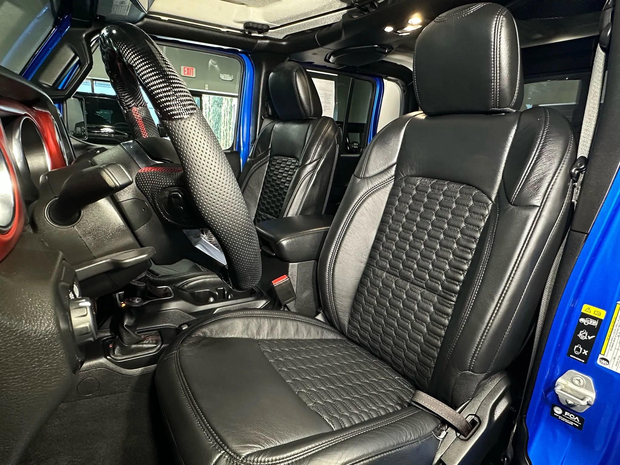 Used 2021 Jeep Gladiator Rubicon w/ Cold Weather Group AWD/4WD image 20