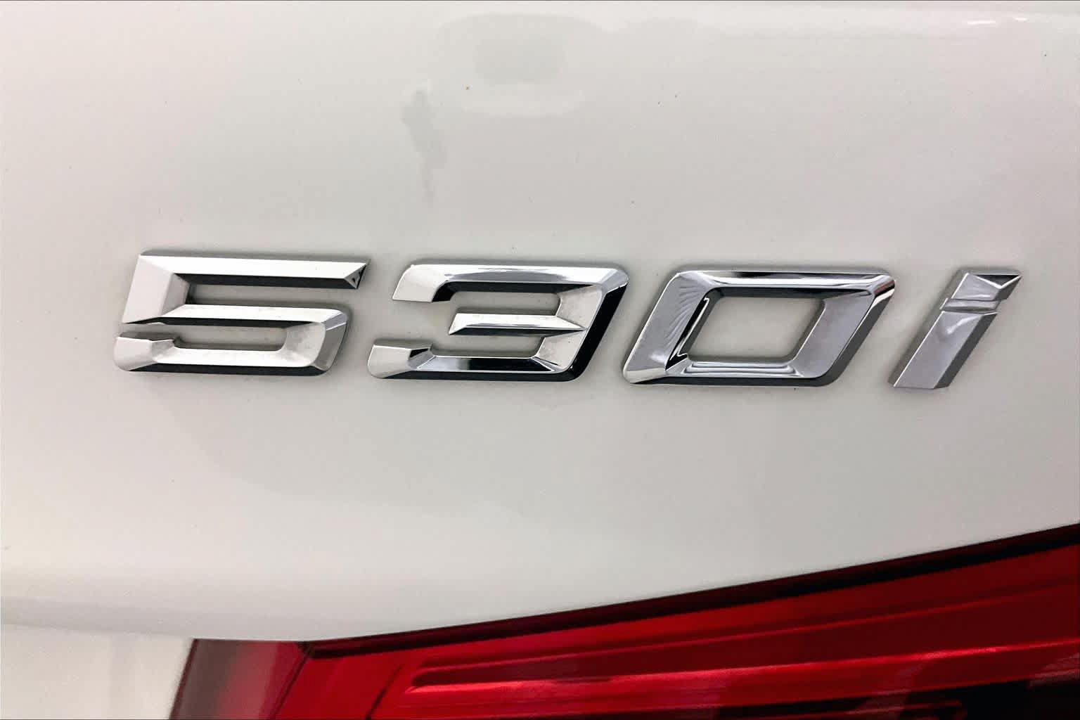 Used 2018 BMW 530i xDrive w/ Premium Package AWD/4WD image 18