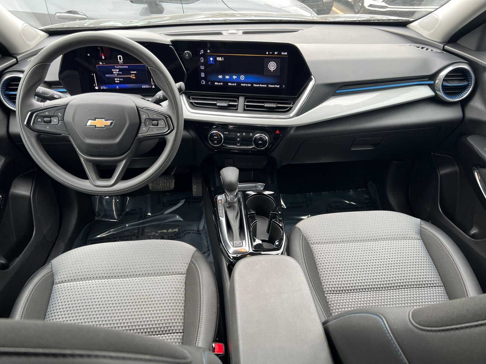 Used 2025 Chevrolet Trax LT image 33