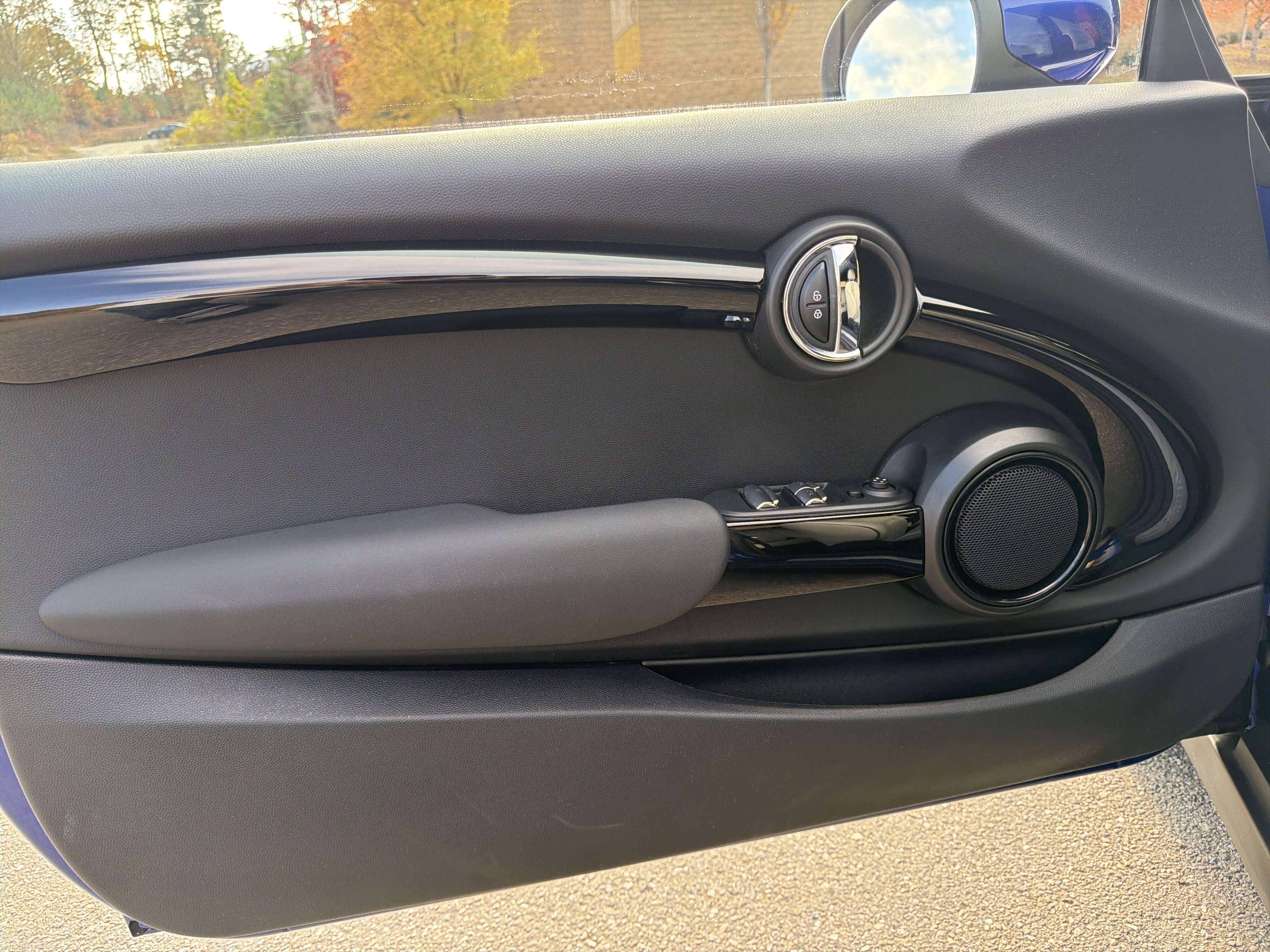 Used 2021 MINI Cooper S w/ Signature Upholstery Package image 10