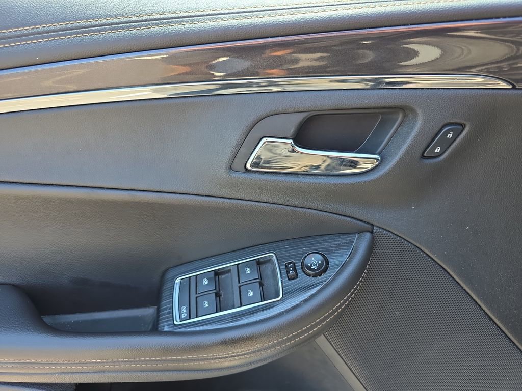 Used 2016 Chevrolet Impala LTZ FWD image 18