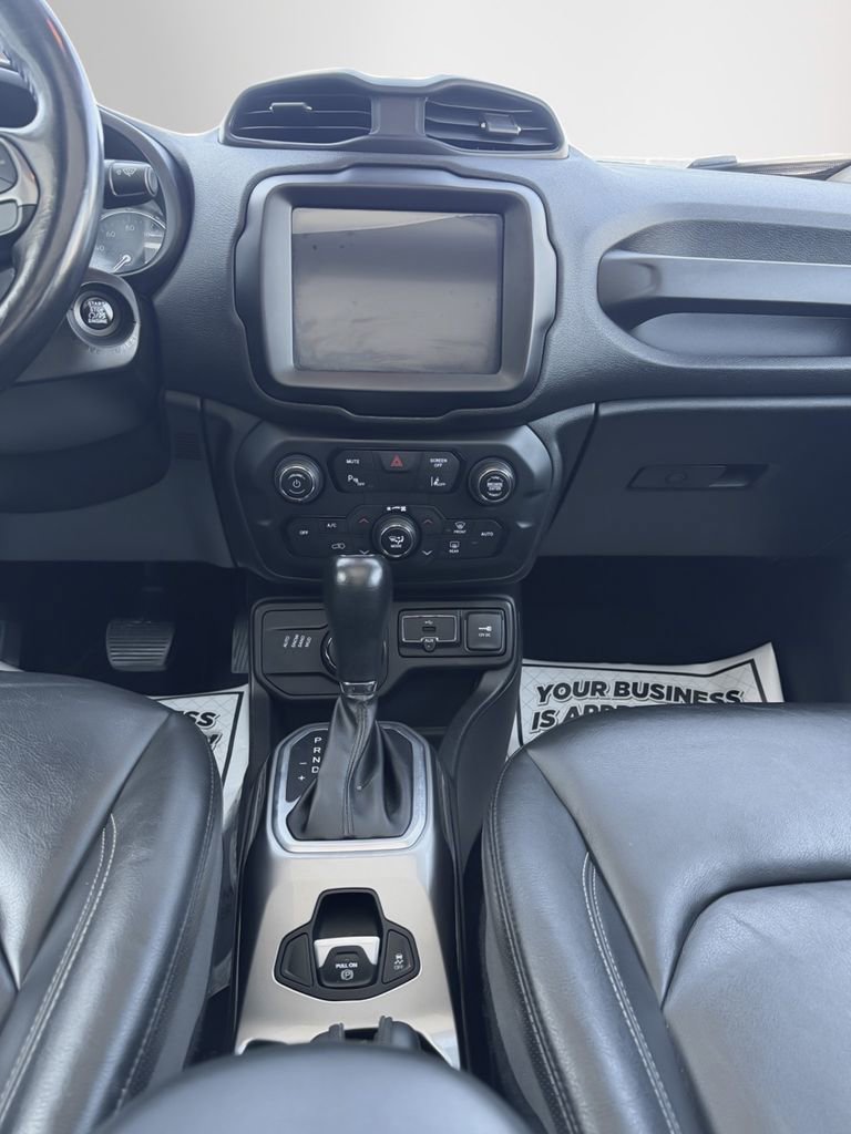Used 2018 Jeep Renegade Limited w/ UConnect 8.4 Nav Group image 17