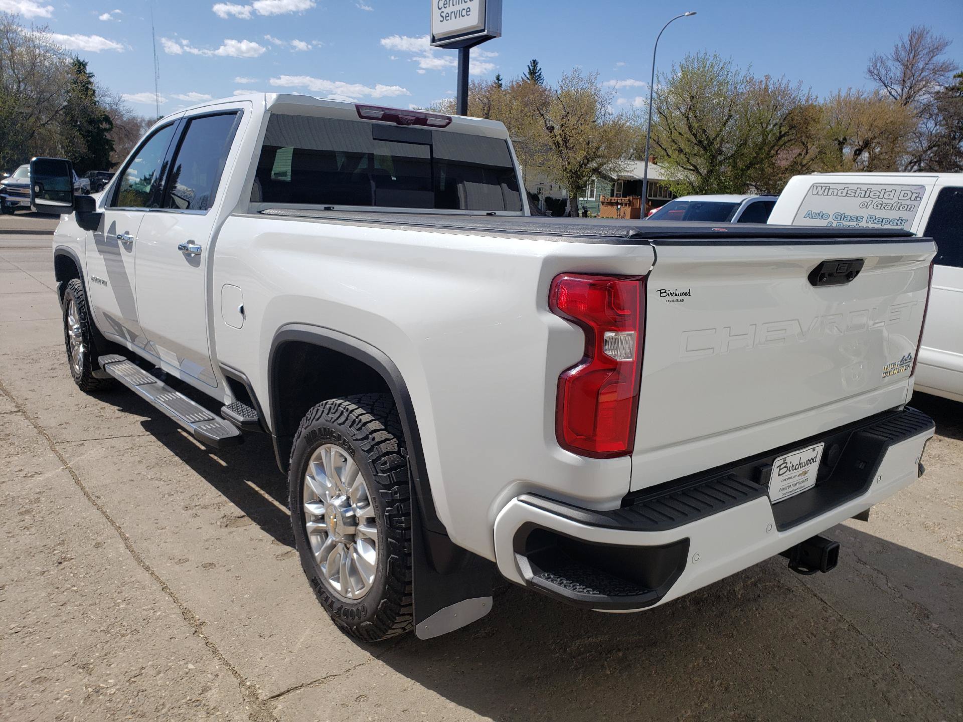 Used 2021 Chevrolet Silverado 2500 High Country w/ Z71 Off-Road Package AWD/4WD image 3