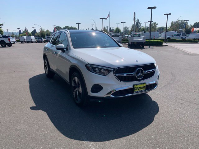 Used 2023 Mercedes-Benz GLC 300 4MATIC image 9