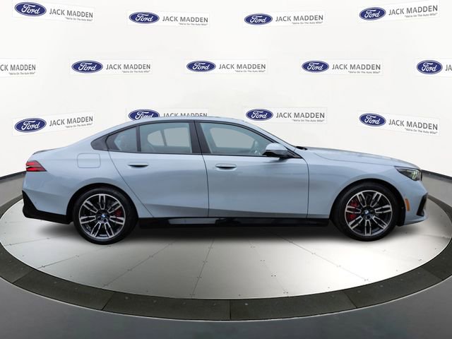 Used 2024 BMW 540i xDrive w/ Premium Package AWD/4WD image 6