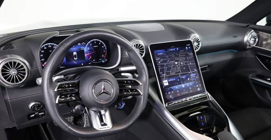 Used 2024 Mercedes-Benz SL 43 AMG image 26