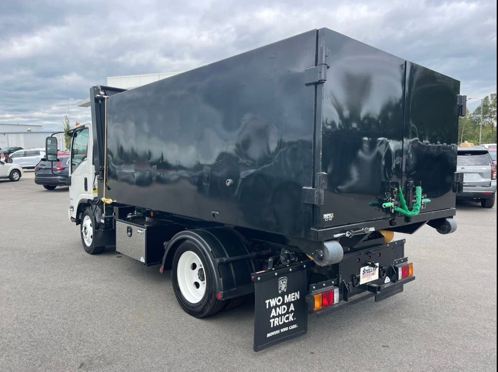 Used 2024 Chevrolet Low Cab Forward RWD image 3