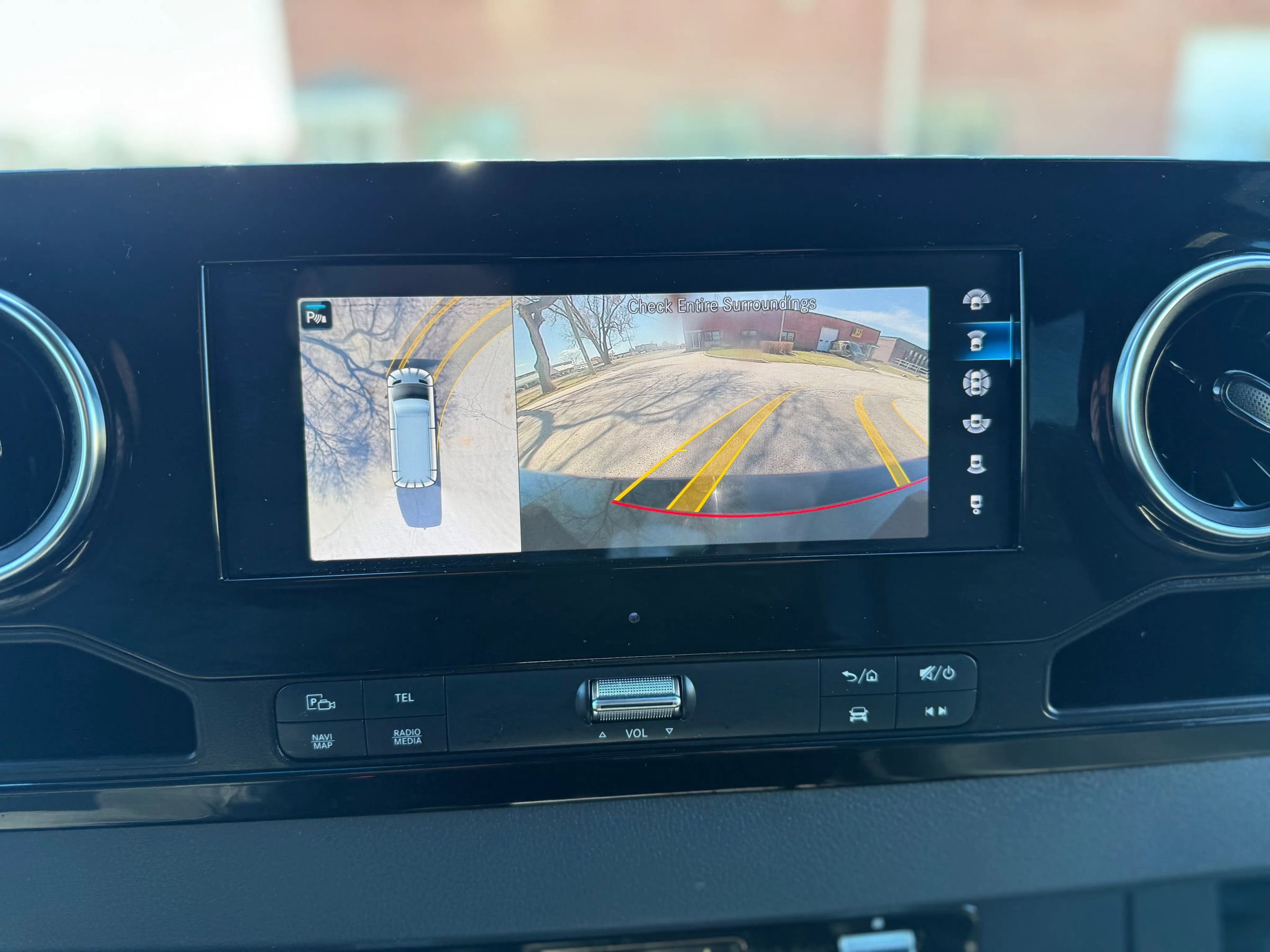 Used 2021 Mercedes-Benz Sprinter 2500 image 24