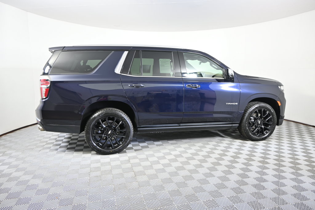 Used 2024 Chevrolet Tahoe Premier w/ Premium Package AWD/4WD image 7