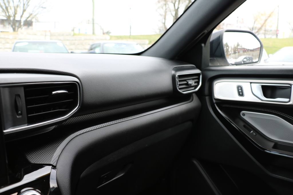 Used 2021 Ford Explorer ST w/ ST Street Pack image 21