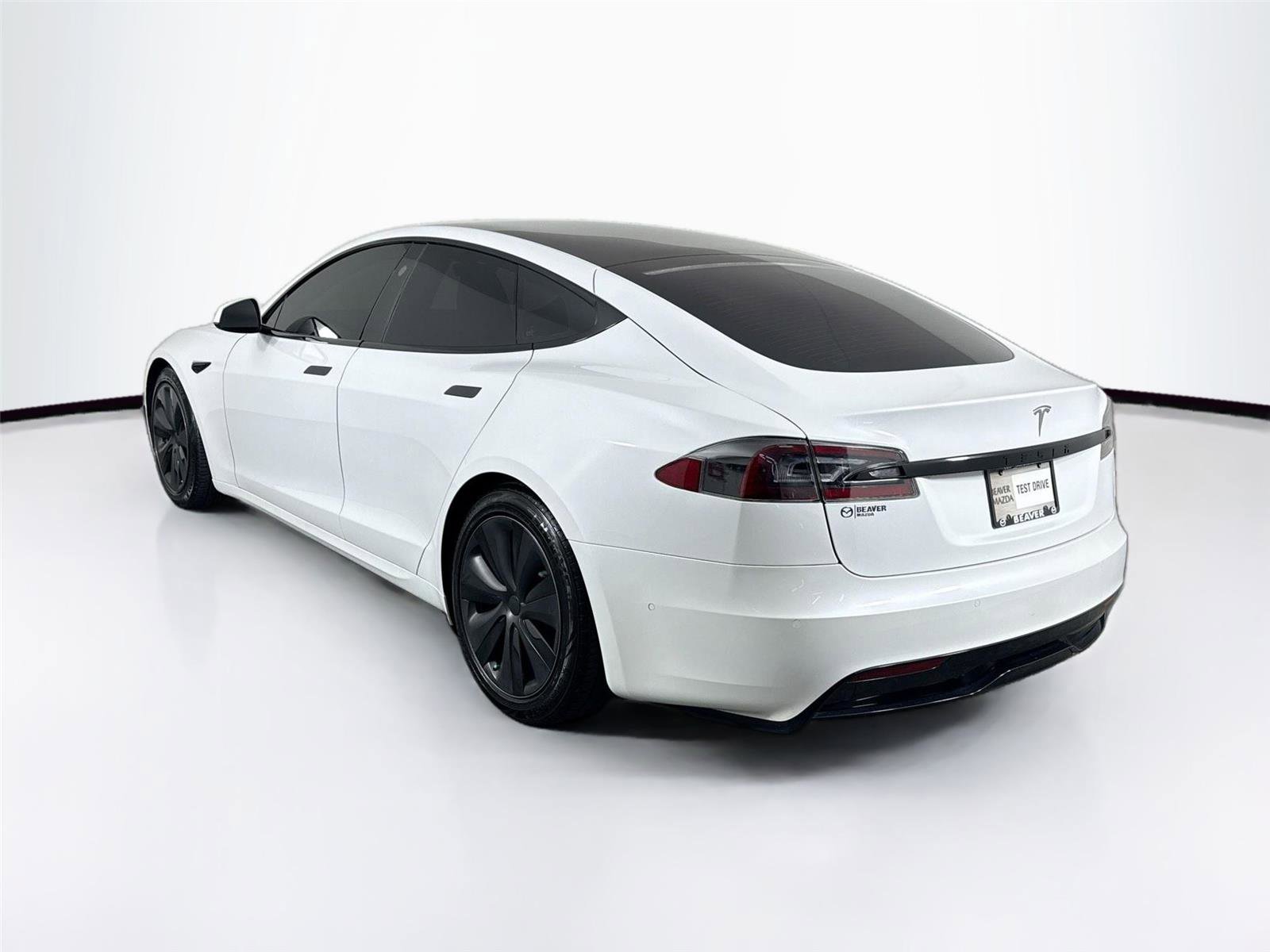 Used 2022 Tesla Model S image 2