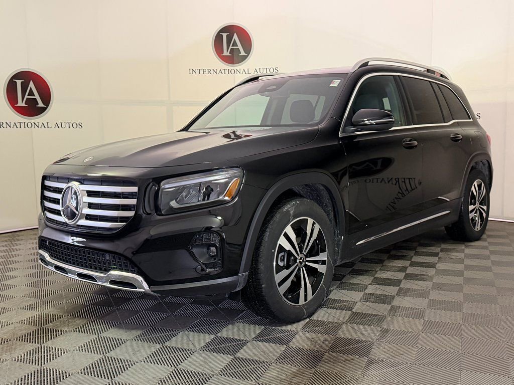 Used 2026 Mercedes-Benz GLB 250 4MATIC image 3