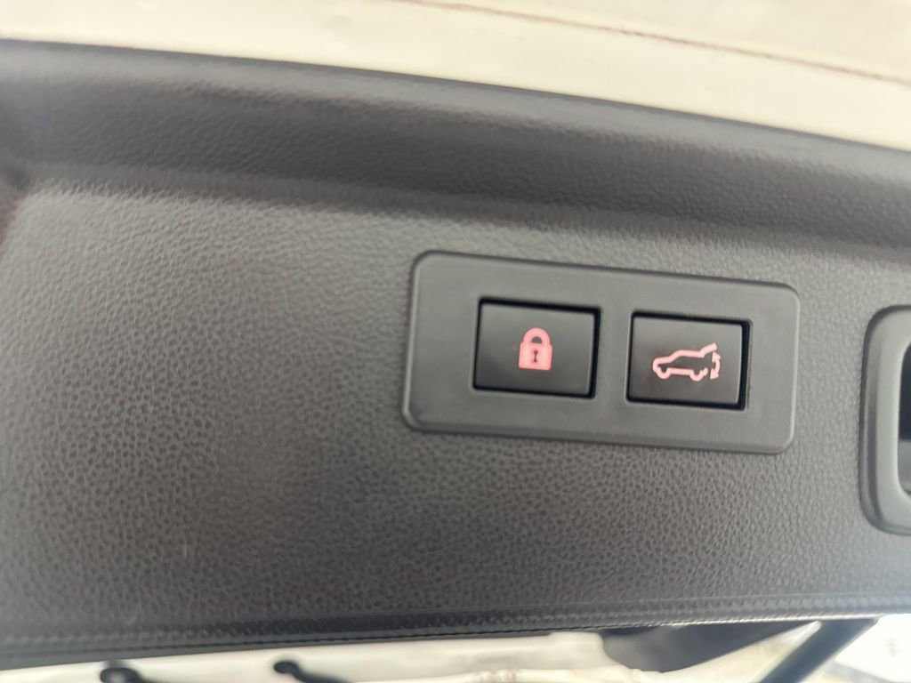 Used 2020 Subaru Forester Premium image 12