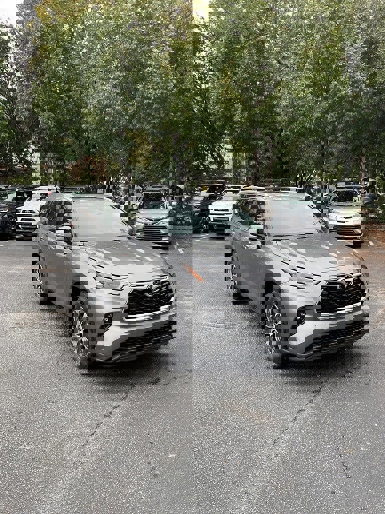 New 2026 Toyota Highlander XLE