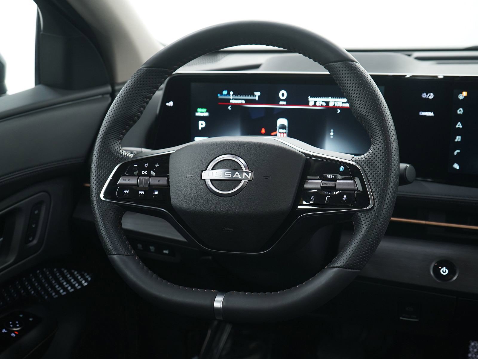 Used 2024 Nissan Ariya AWD image 19