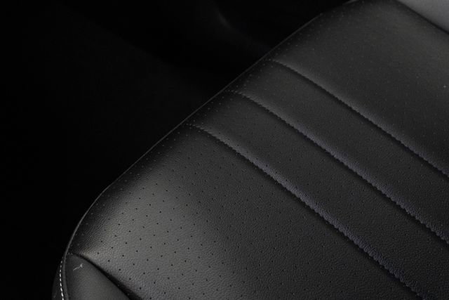 Used 2024 Volkswagen Tiguan SE image 32