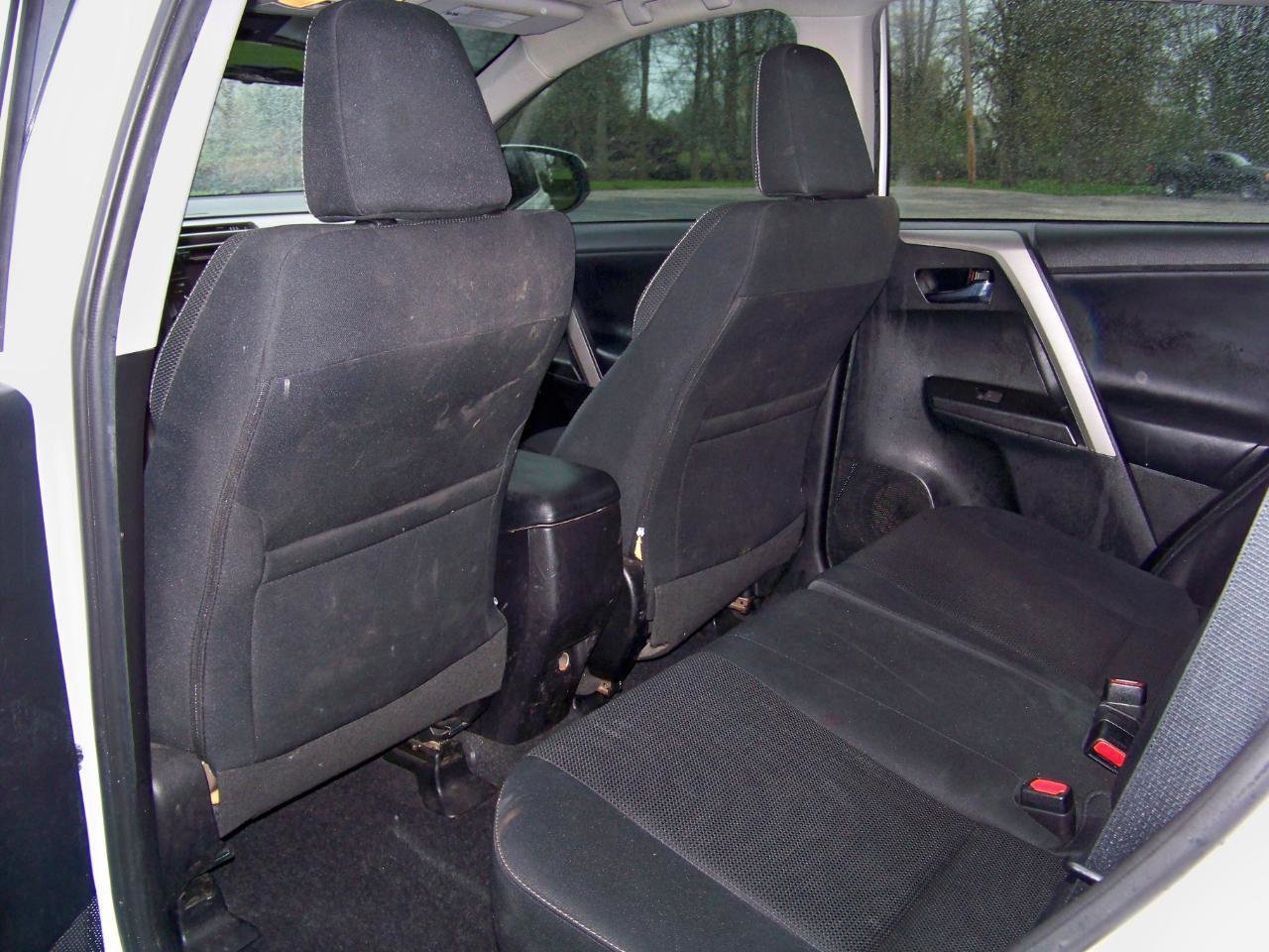 Used 2018 Toyota RAV4 XLE image 36