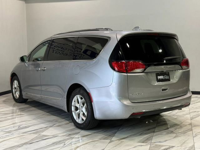 Used 2020 Chrysler Pacifica Limited FWD image 8