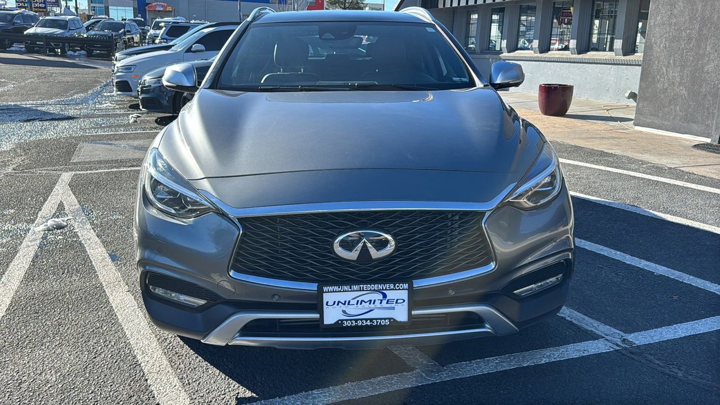 Used 2018 INFINITI QX30 Premium w/ Technology Package image 8
