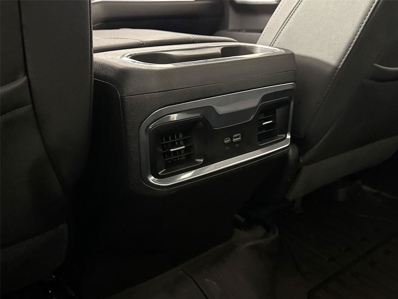 Used 2025 GMC Sierra 1500 Elevation w/ Elevation Premium Package AWD/4WD image 35