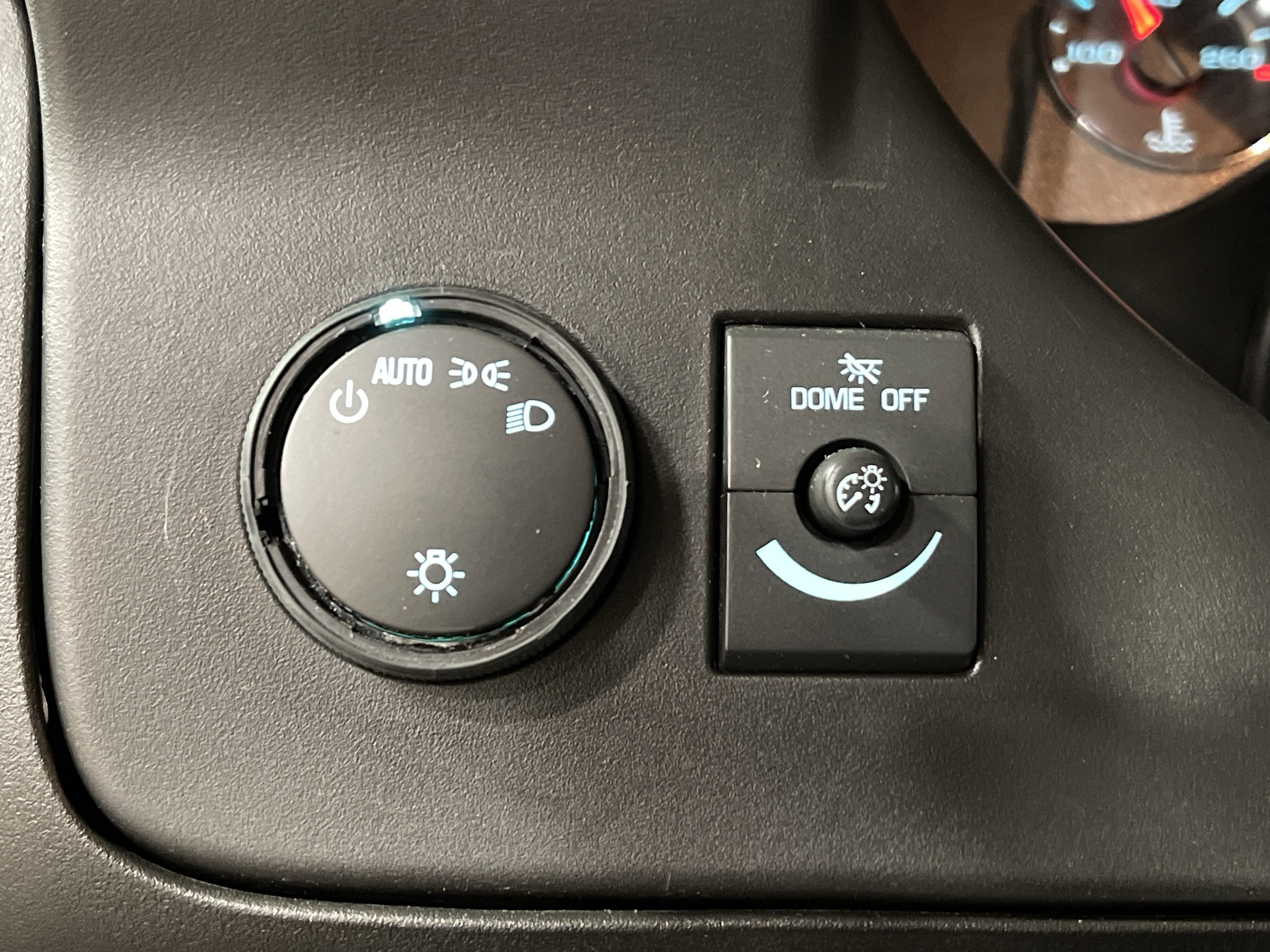 Used 2024 GMC Savana 2500 w/ Driver Convenience Package image 16