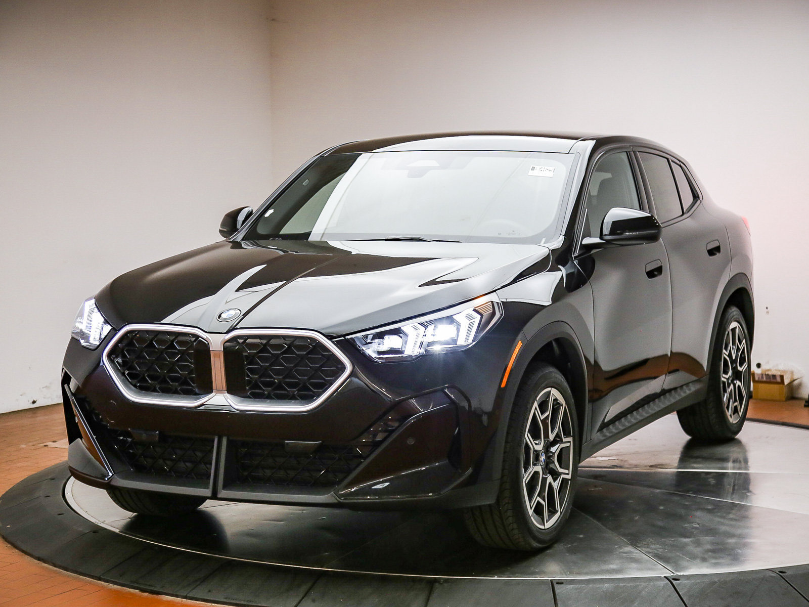 New 2027 BMW X2 xDrive28i AWD/4WD image 1