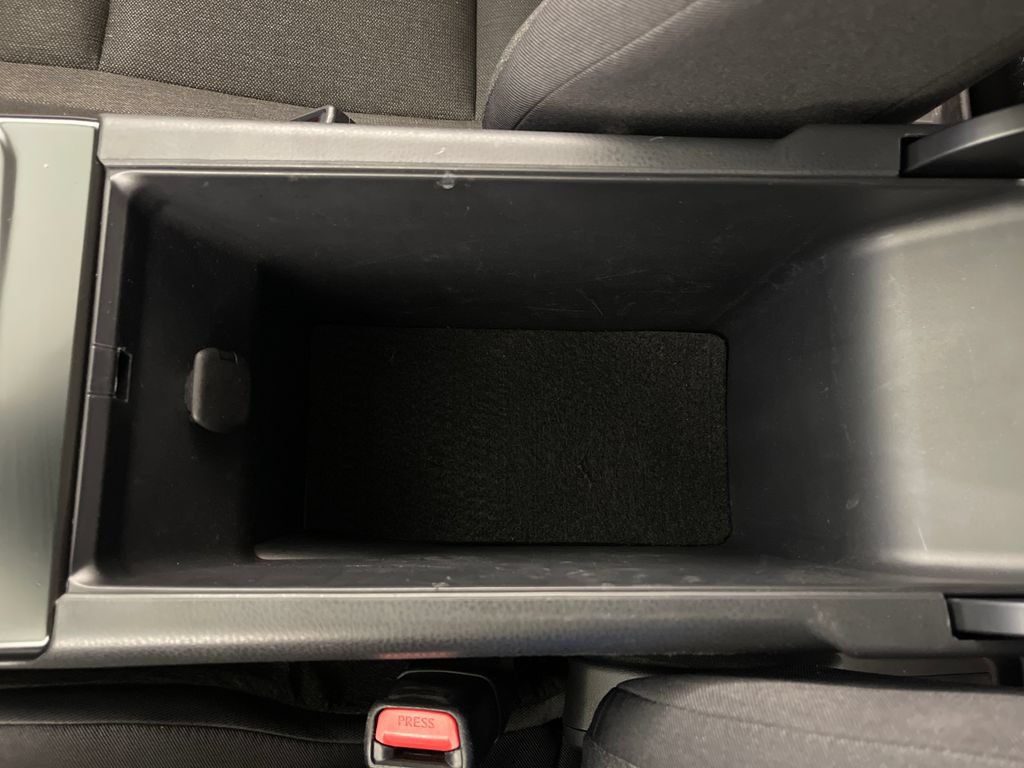 Used 2025 Toyota Camry LE FWD image 25
