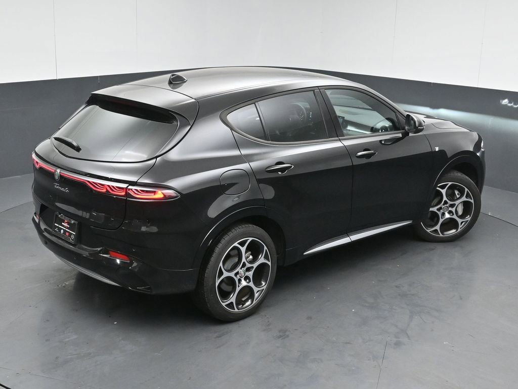 Used 2024 Alfa Romeo Tonale Ti w/ Premium Interior Package image 45