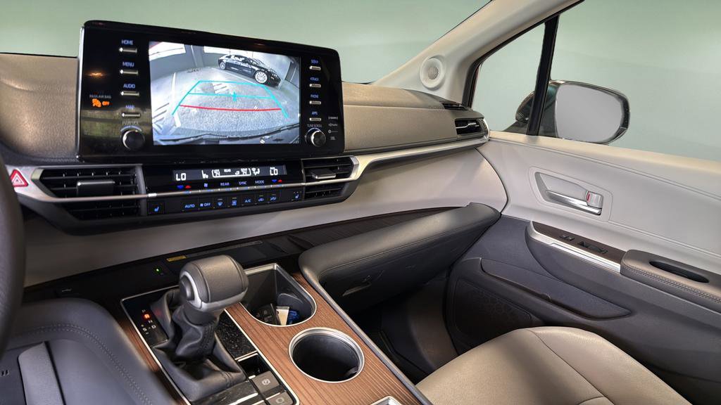 Used 2023 Toyota Sienna XLE w/ XLE Plus Package image 35