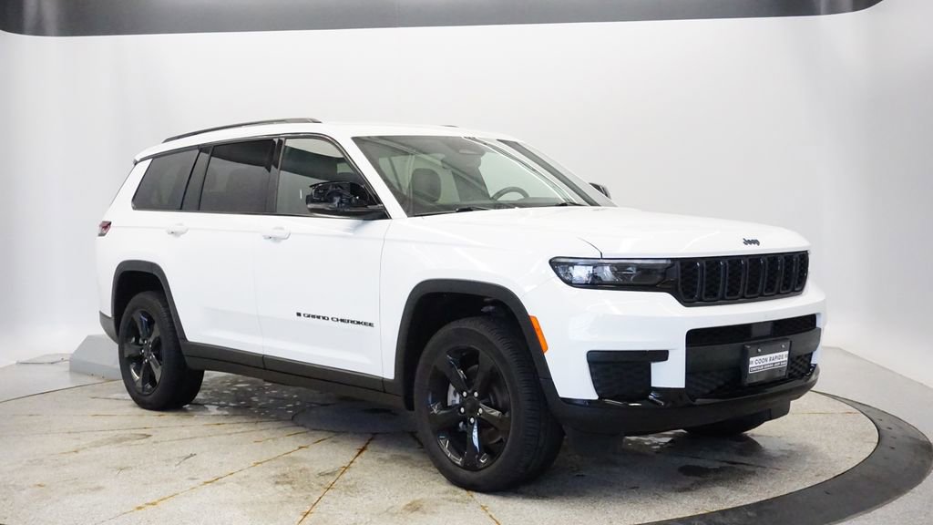 Certified 2022 Jeep Grand Cherokee L Laredo image 9