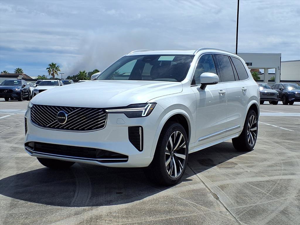 New 2026 Volvo XC90 B5 Core image 3