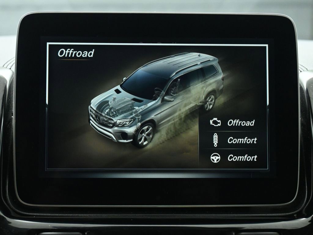 Used 2018 Mercedes-Benz GLS 550 4MATIC w/ Driver Assistance Package image 37