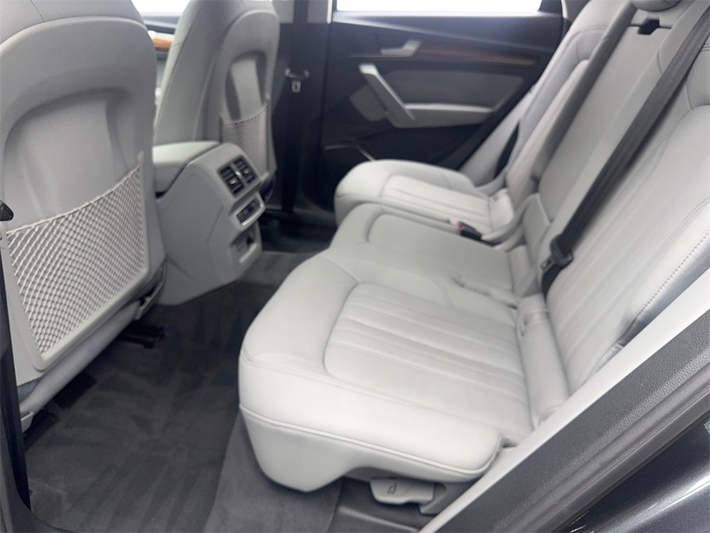 Used 2022 Audi Q5 2.0T Premium w/ Convenience Package image 34