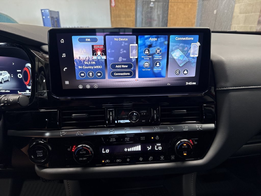 New 2026 Nissan Pathfinder SL w/ SL Premium Package AWD/4WD image 17