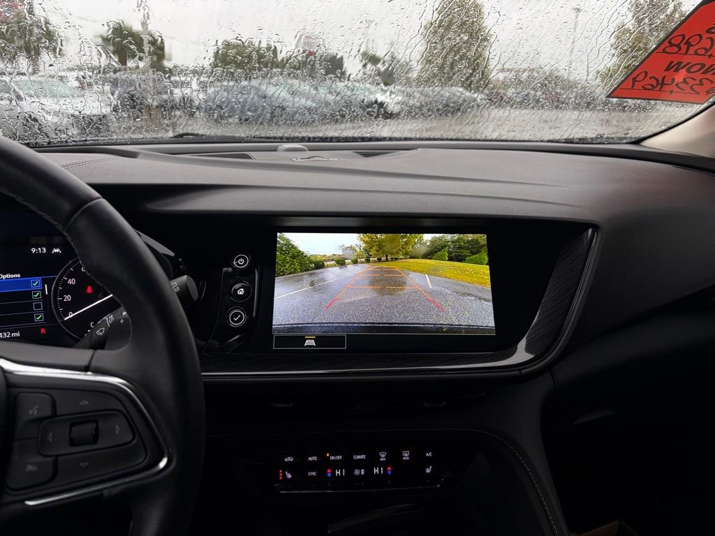 Used 2023 Buick Envision Essence AWD/4WD image 21