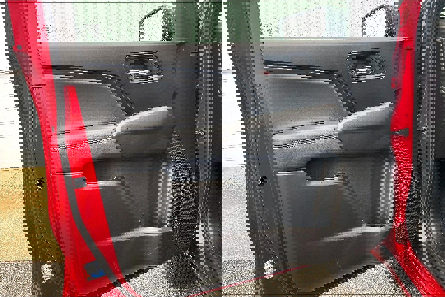 Used 2024 Chevrolet Colorado LT w/ LT Convenience Package image 27