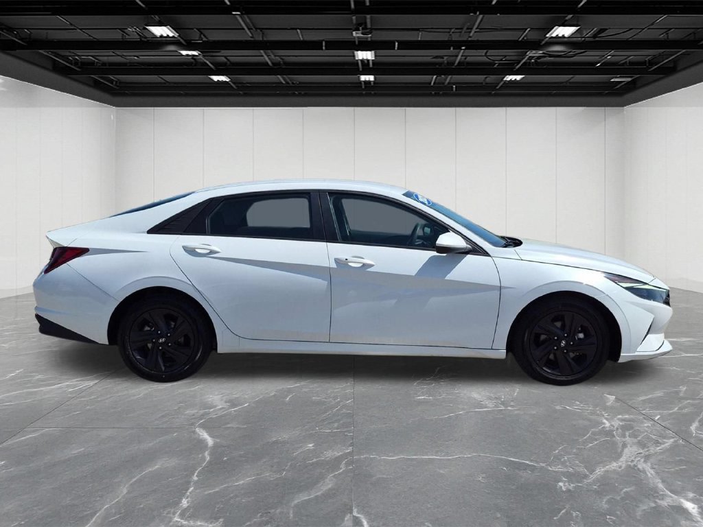 Used 2021 Hyundai Elantra SEL FWD image 6