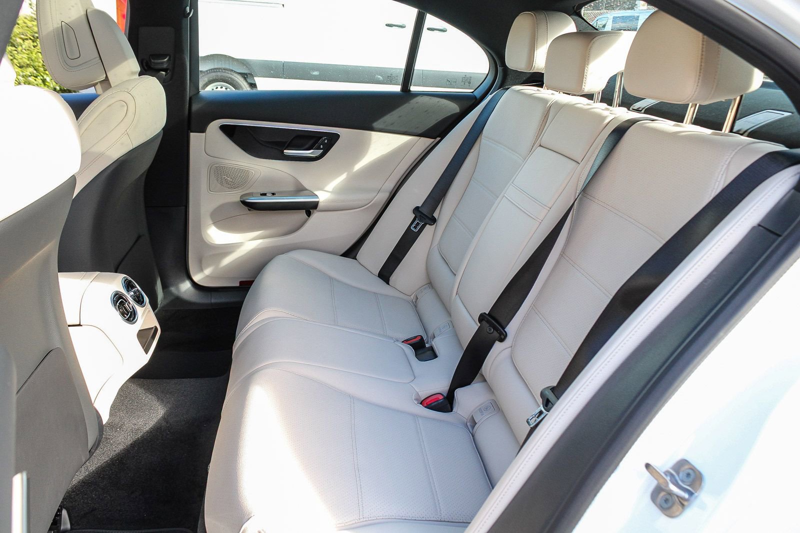 New 2026 Mercedes-Benz C 300 4MATIC Sedan image 18