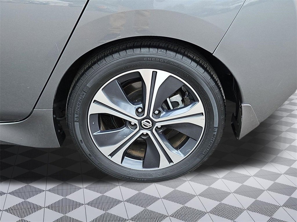 Used 2020 Nissan Leaf SV w/ Protection Package image 30